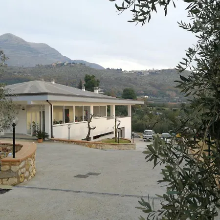 Mamurra Guest house *